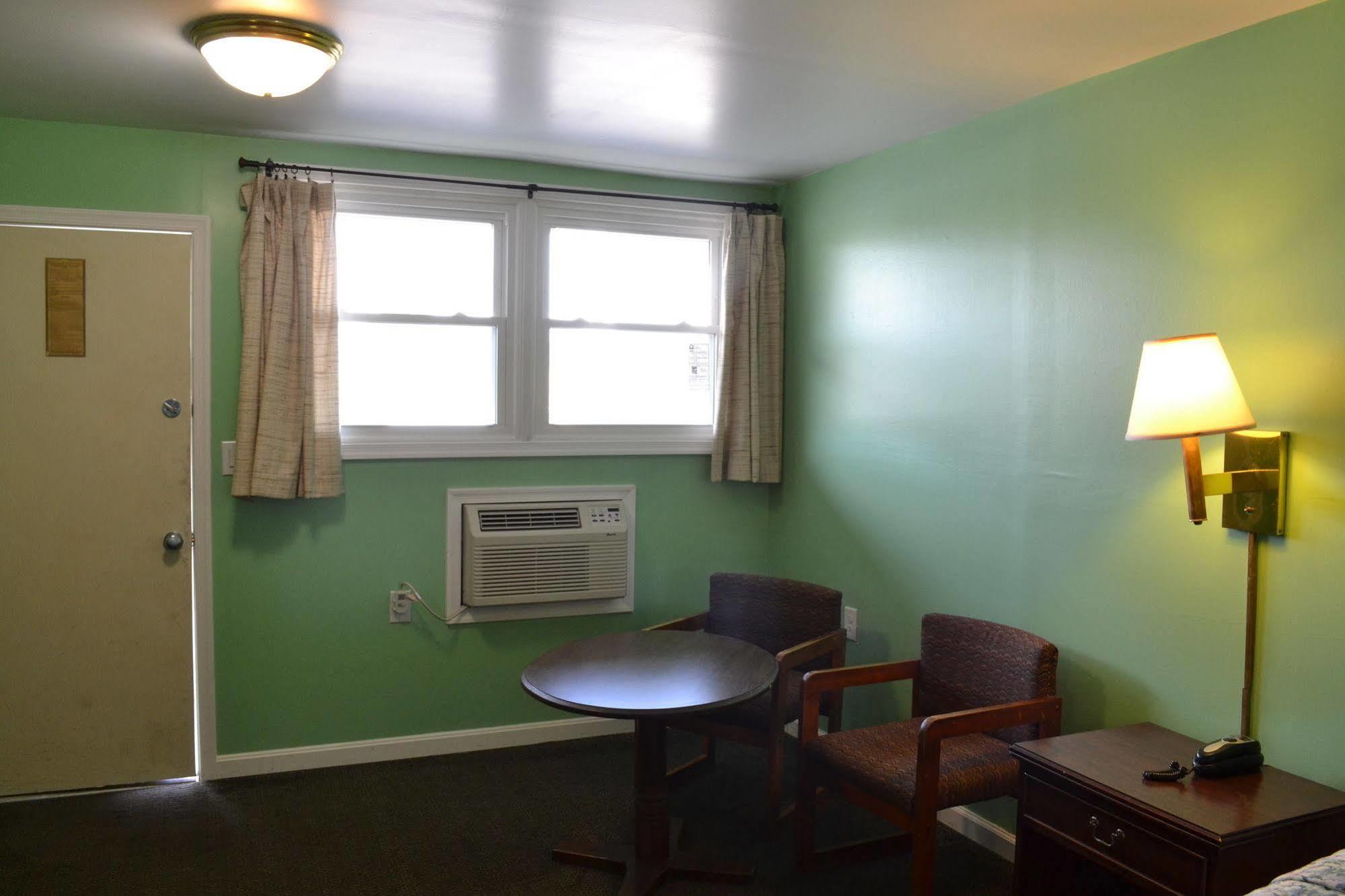 Budget Inn Christiansburg Zewnętrze zdjęcie